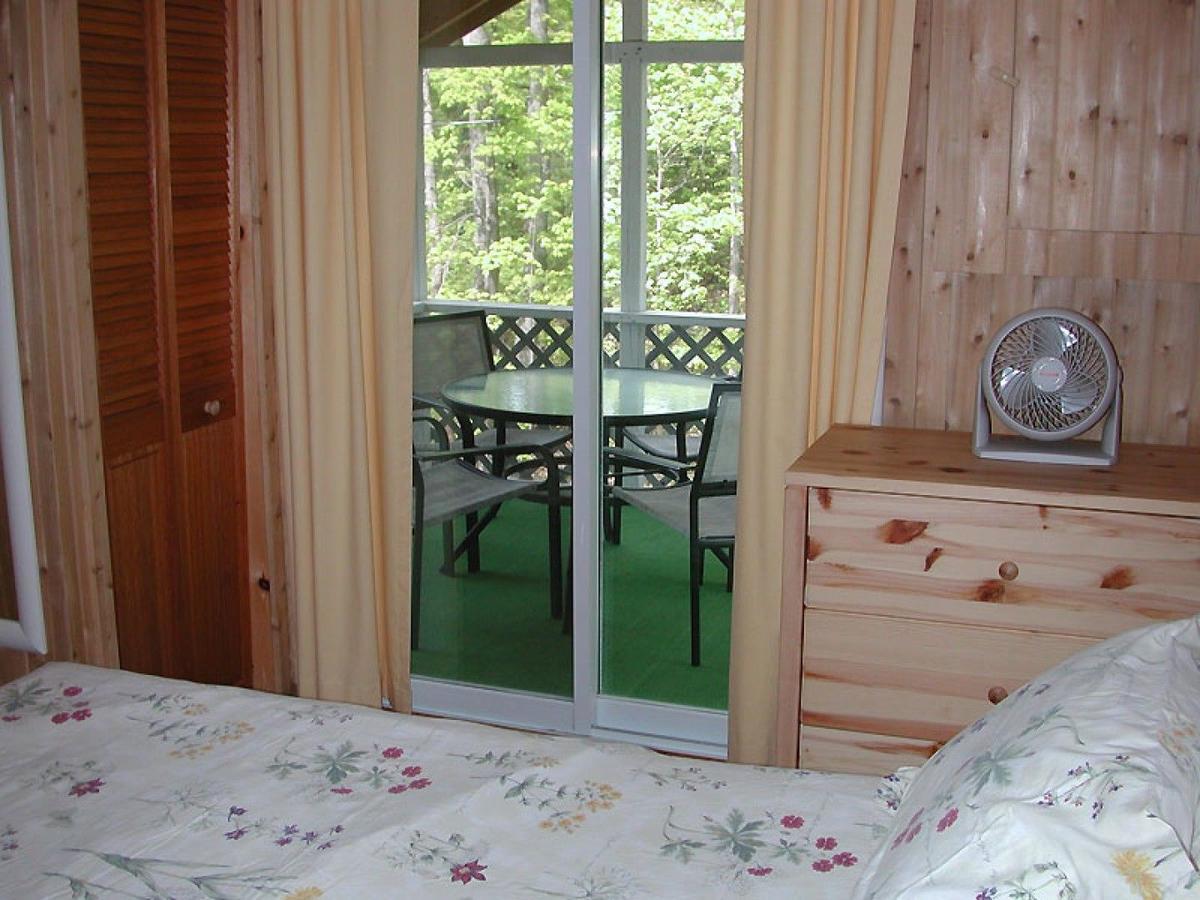 Birch Cliff Lodge On Baptiste Lake Highland Grove Exteriör bild