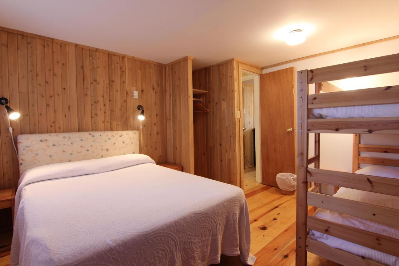 Birch Cliff Lodge On Baptiste Lake Highland Grove Exteriör bild